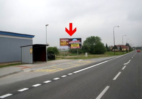 Holice, Příjezd po I/35 od Hradce Králové, Chvojenec