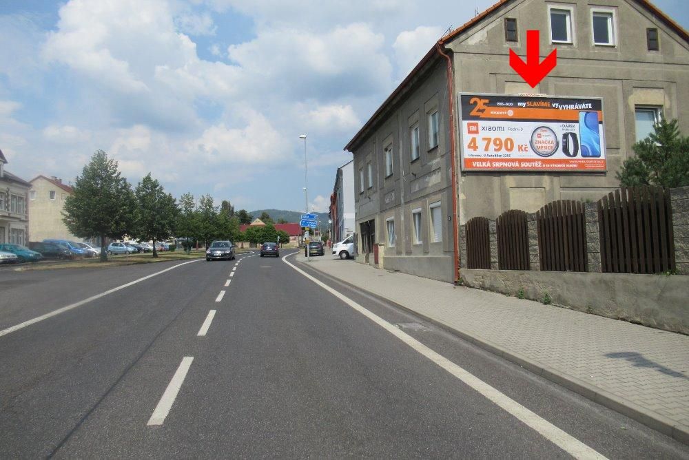 Litvínov, Lom 2, příjezd po I/27, štít