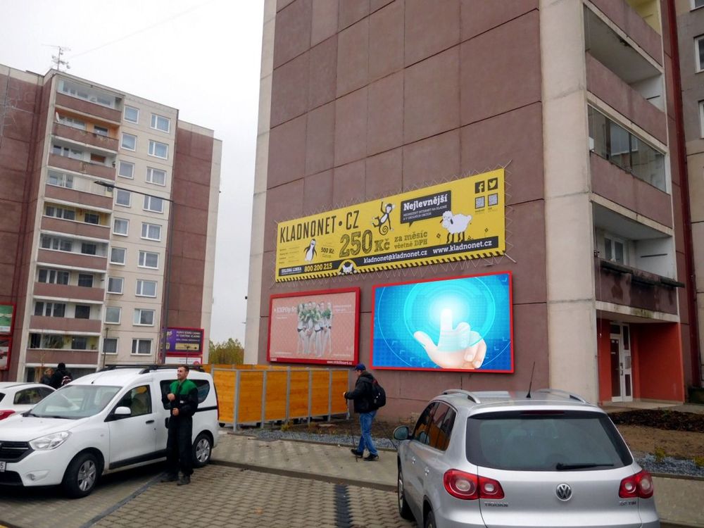 Václava Rabase - směr centrum, Kladno, u lávky do OC Central Kladno
