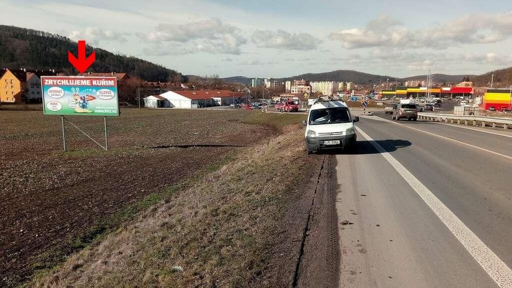 Kuřim, Vjezd od Brna